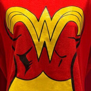 Wonder Woman T-Shirt with Cape and Headband